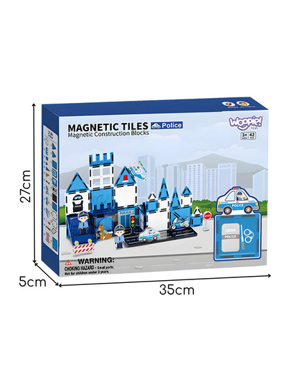 Magnetiske byggeklosser 3D politistasjonssett med 42 deler.